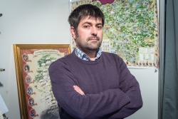 Emir Isović: Čovjek koji povijest sažima u ilustracije