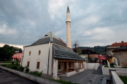 Četiri i po stoljeća Gazi Turali-begovog vakufa